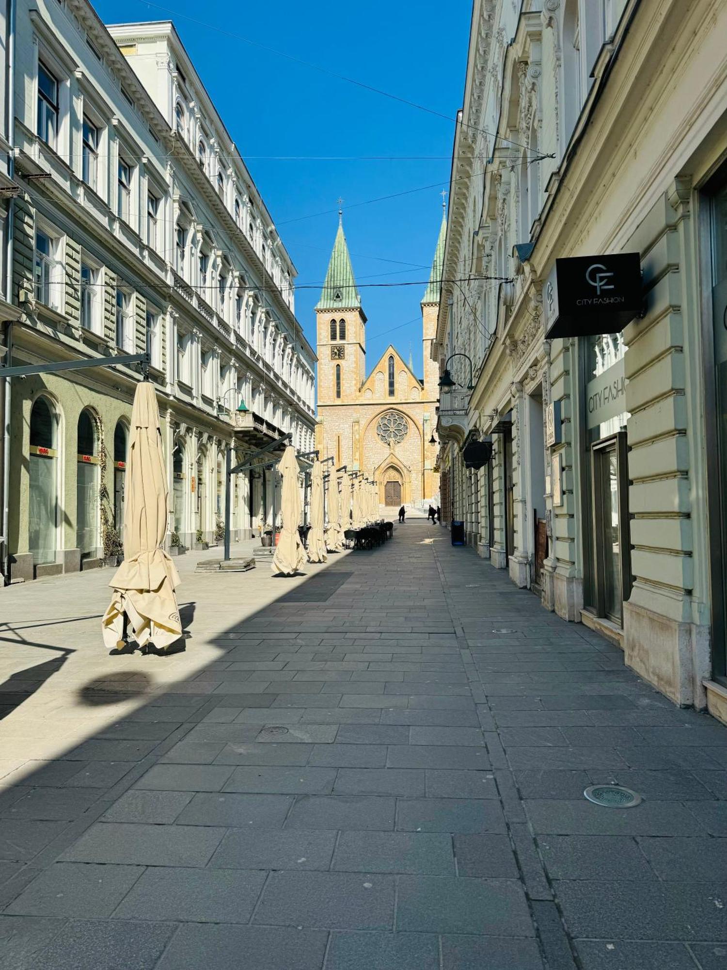 Golden Soul With Garage Parking Apartment Sarajevo